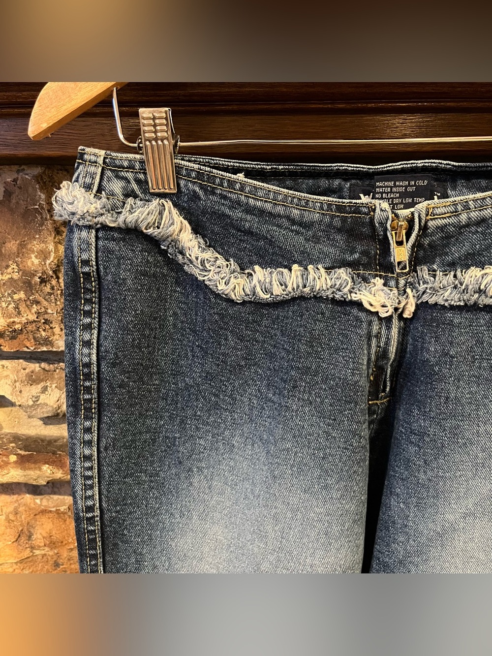 Vintage Wild Secret Frayed Hem Mid-Rise Straight Leg Jeans - Picture 2 of 6